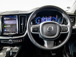 Volvo XC60 B5 AWD Essential - Image 26
