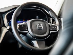 Volvo XC60 B5 AWD Essential - Image 27