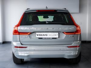 Volvo XC60 B5 AWD Essential - Image 8