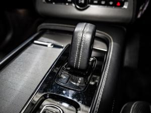 Volvo XC90 T8 Twin Engine AWD R-Design - Image 24