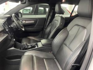 Volvo XC90 T8 Twin Engine AWD R-Design - Image 25
