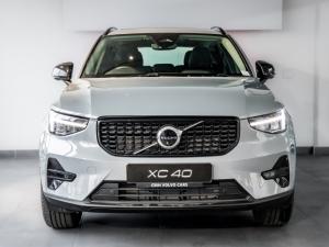 Volvo XC40 B4 Plus Dark - Image 9