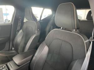 Volvo XC40 D4 AWD R-Design - Image 16
