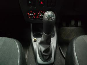 Nissan NP200 1.6i safety pack (aircon) - Image 7