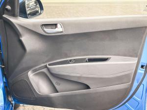 Hyundai Grand i10 1.0 Motion auto - Image 12