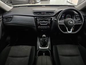 Nissan X-Trail 2.0 Visia - Image 12