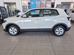 Volkswagen T-Cross 1.0TSI manual - Image 11