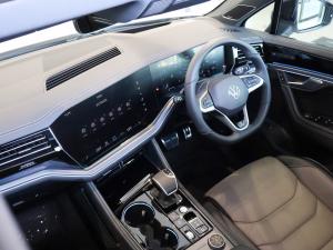 Volkswagen Touareg V6 TDI R-Line Final Edition - Image 23