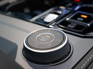 Volkswagen Touareg V6 TDI R-Line Final Edition - Image 28