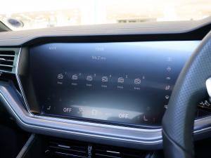 Volkswagen Touareg V6 TDI R-Line Final Edition - Image 29