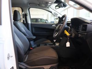 Volkswagen Amarok 2.0TDI double cab Life auto - Image 15