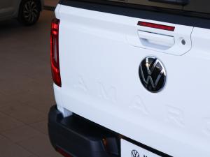 Volkswagen Amarok 2.0TDI double cab Life auto - Image 9