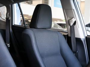 Toyota RAV4 2.0 GX auto - Image 15