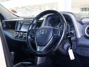 Toyota RAV4 2.0 GX auto - Image 21