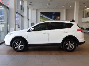 Toyota RAV4 2.0 GX auto - Image 7