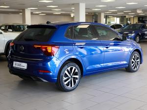Volkswagen Polo hatch 1.0TSI Life manual - Image 11