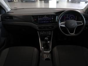 Volkswagen Polo hatch 1.0TSI Life manual - Image 13