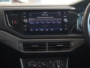 Volkswagen Polo hatch 1.0TSI Life manual - Image 21