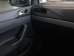 Volkswagen Polo hatch 1.0TSI Life manual - Image 22