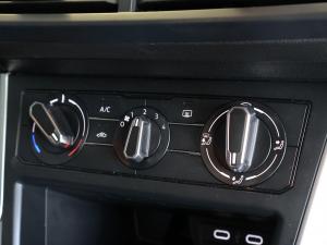 Volkswagen Polo hatch 1.0TSI Life manual - Image 22
