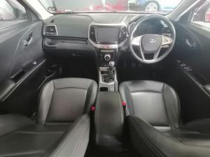 Mahindra XUV300 1.5TD W8 - Image 23