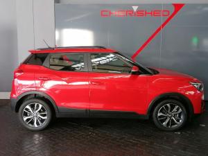 Mahindra XUV300 1.5TD W8 - Image 5