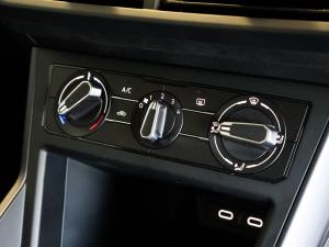 Volkswagen Polo hatch 1.0TSI - Image 15