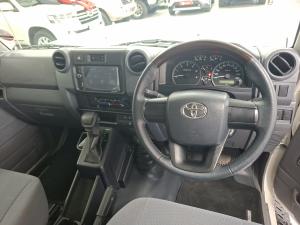 Toyota Land Cruiser 79 2.8GD-6 single cab auto - Image 6