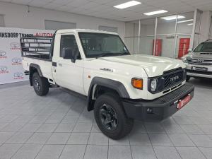 Toyota Land Cruiser 79 2.8GD-6 single cab auto - Image 1