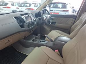 Toyota Fortuner 3.0D-4D Ltd edition auto - Image 7