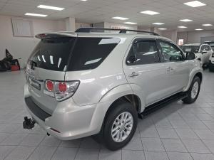 Toyota Fortuner 3.0D-4D Ltd edition auto - Image 2