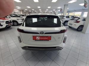 Toyota Urban Cruiser 1.5 XR manual - Image 5
