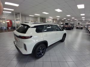 Toyota Urban Cruiser 1.5 XR manual - Image 2