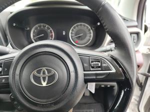 Toyota Starlet Cross 1.5 XS auto - Image 10