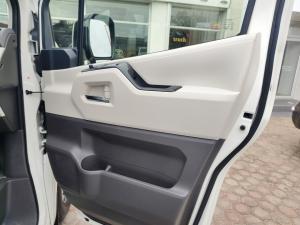 Toyota Quantum 2.8 LWB bus 11-seater GL - Image 26