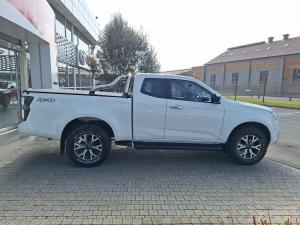 Isuzu D-Max 3.0TD Extended cab LSE 4x4 - Image 3