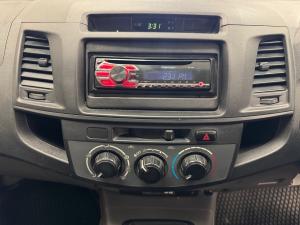 Toyota Hilux 2.5D-4D S - Image 13