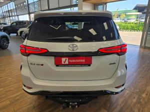Toyota Fortuner 2.4GD-6 4x4 - Image 5