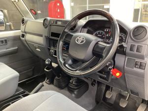 Toyota Land Cruiser 79 4.5D-4D LX V8 single cab - Image 6