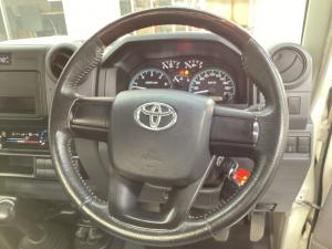 Toyota Land Cruiser 79 4.5D-4D LX V8 single cab - Image 8