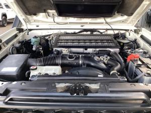 Toyota Land Cruiser 79 4.5D-4D LX V8 single cab - Image 13