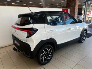 Mahindra XUV 3XO 1.2T AX7L - Image 2