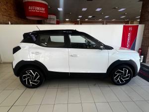 Mahindra XUV 3XO 1.2T AX7L - Image 3
