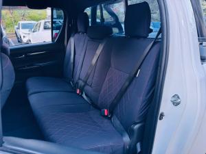 Toyota Hilux 2.8GD-6 double cab 4x4 Legend 50 auto - Image 17