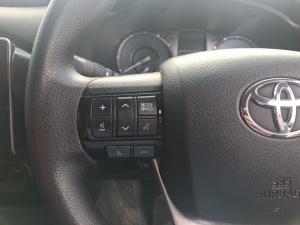 Toyota Hilux 2.4GD-6 double cab 4x4 Raider X auto - Image 9