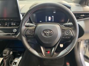 Toyota Corolla Cross 1.8 GR-S - Image 8