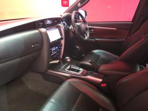 Toyota Fortuner 2.8 GD-6 4X4 VX automatic - Image 7