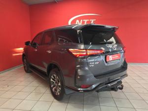 Toyota Fortuner 2.8 GD-6 4X4 VX automatic - Image 9
