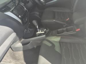 Nissan Navara 2.5DDTI PRO-4X 4X4 automatic D/C - Image 7