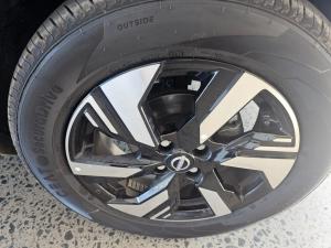 Nissan Magnite 1.0T Acenta CVT - Image 9